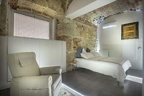 Stylish house in front of Casa Professa