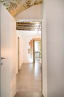 Stylish house in front of Casa Professa