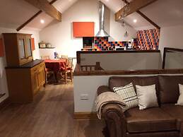 Cornwall Cottages - Helscott Barns