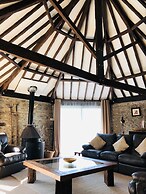 Cornwall Cottages - Helscott Barns