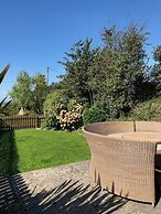 Cornwall Cottages - Helscott Barns