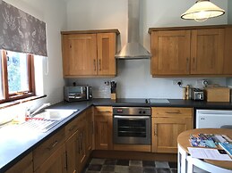 Cornwall Cottages - Helscott Barns