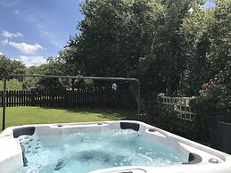 Cornwall Cottages - Helscott Barns