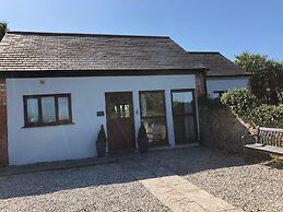 Cornwall Cottages - Helscott Barns