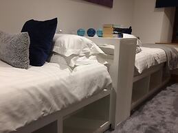 Cornwall Cottages - Helscott Barns