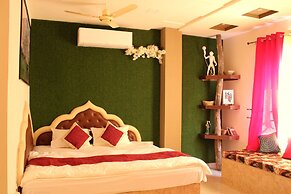 The Hideout Agra Homestay