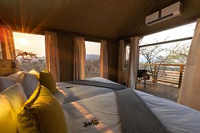 Ndhula Luxury Tented Lodge