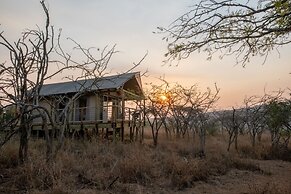 Ndhula Luxury Tented Lodge