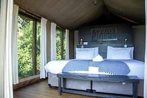 Ndhula Luxury Tented Lodge