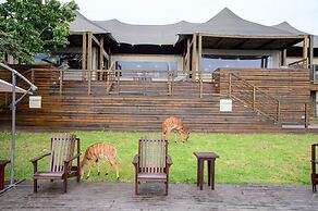 Ndhula Luxury Tented Lodge