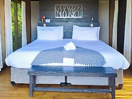 Ndhula Luxury Tented Lodge