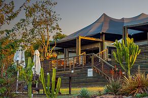 Ndhula Luxury Tented Lodge