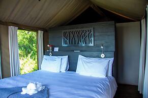 Ndhula Luxury Tented Lodge