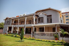 Ezra boutique villa