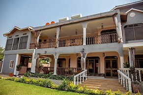 Ezra boutique villa