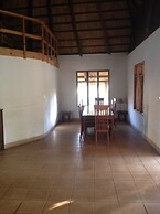 Livingstone Guest Farm - Hostel
