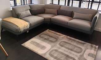 Continental Apartments at Wallis Square with Parking, WiFi & Netflix
