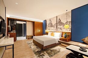 Hisilk Artwork Center Fliport Coso Hotel