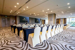 Hisilk Artwork Center Fliport Coso Hotel