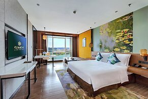 Hisilk Artwork Center Fliport Coso Hotel