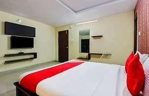 Hotel Maruthi Residency Inn