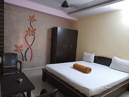 Hotel Maruthi Residency Inn