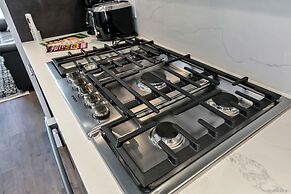 Modern Townhouse at Marine by Elevate Rooms