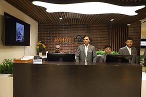 Hotel White Cloud