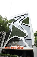 Hotel White Cloud