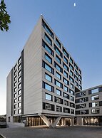 Ola Santiago Providencia, Tapestry Collection by Hilton