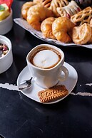 Ola Santiago Providencia, Tapestry Collection by Hilton