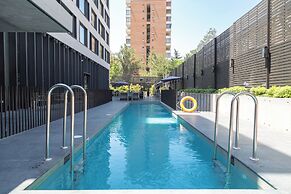 Ola Santiago Providencia, Tapestry Collection by Hilton