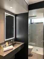 Ola Santiago Providencia, Tapestry Collection by Hilton