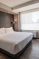 Ola Santiago Providencia, Tapestry Collection by Hilton