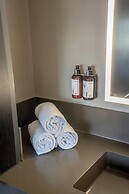 Ola Santiago Providencia, Tapestry Collection by Hilton