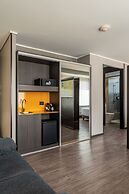 Ola Santiago Providencia, Tapestry Collection by Hilton