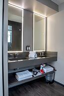 Ola Santiago Providencia, Tapestry Collection by Hilton