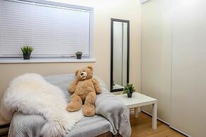 2bdr Suite UBC by Elevate Rooms