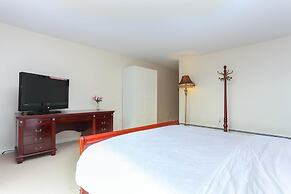 Grand Spacious Suite near YVR by Elevate Rooms
