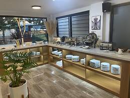 Hana Stay Tran Quoc Hoan