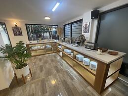 Hana Stay Tran Quoc Hoan