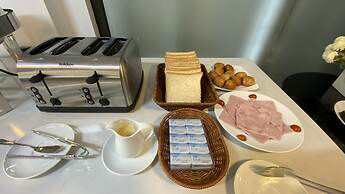 Hana Stay Tran Quoc Hoan