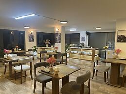 Hana Stay Tran Quoc Hoan