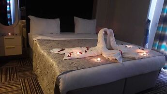 Alya Suite Residence