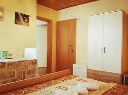 Guest House First Stop