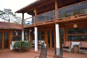 Lucky Daisy Buffalo House