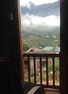 Lucky Daisy Buffalo House