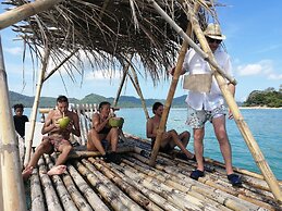 Backpackers Island Beach Camp - Adults Only