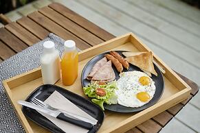 Meet Boutique Resort