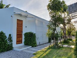 Meet Boutique Resort